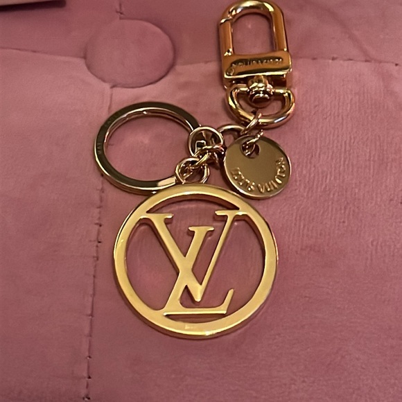 🎁Gift-able🎁Louis Vuitton Circle bag charm - Picture 2 of 6
